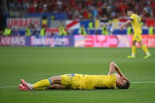 带伤参加欧洲杯，阿斯报：巴萨密切关注德容在荷兰队的健康情况